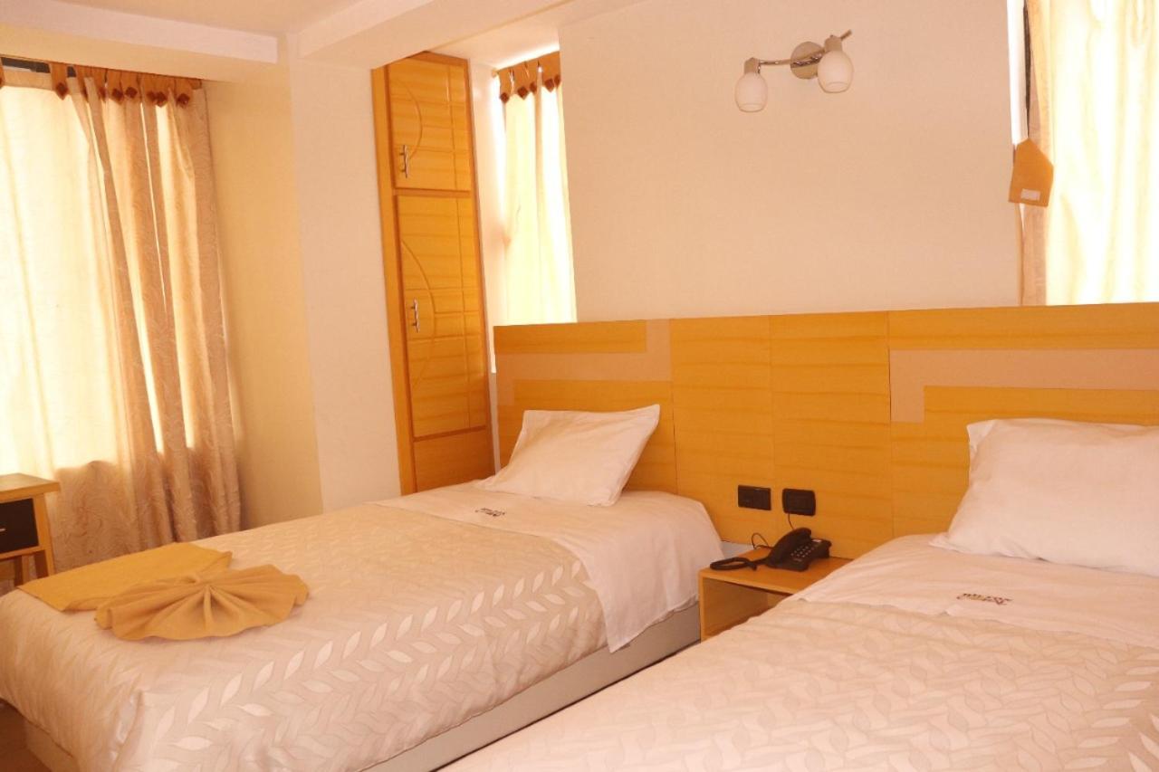 Hotel Golden Coral Тулькан Экстерьер фото