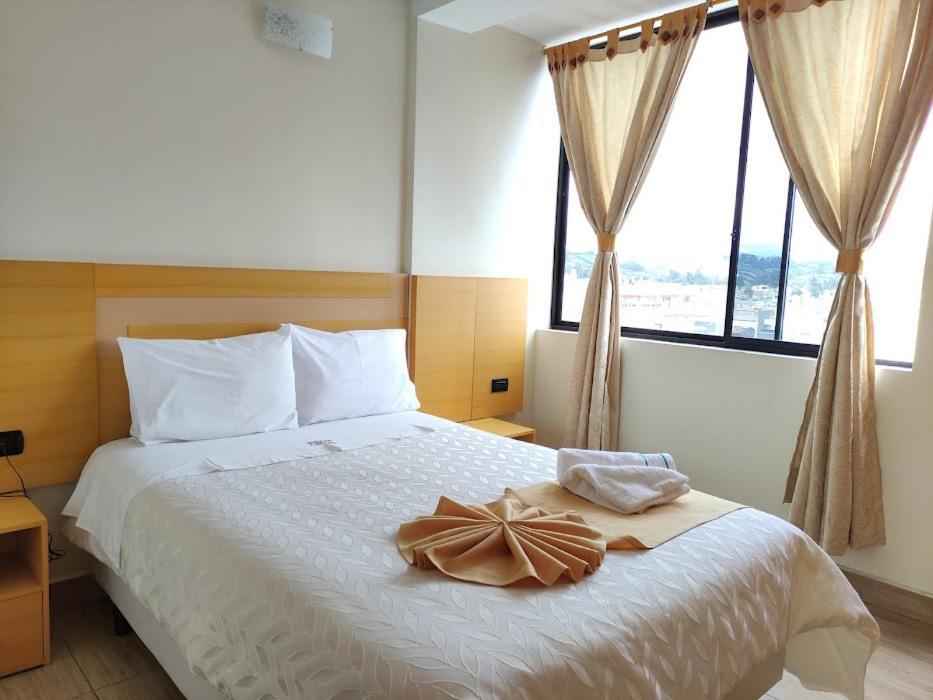 Hotel Golden Coral Тулькан Экстерьер фото