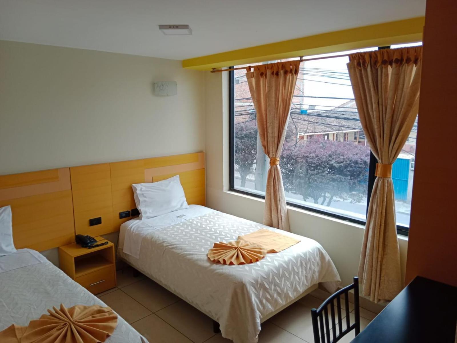 Hotel Golden Coral Тулькан Экстерьер фото