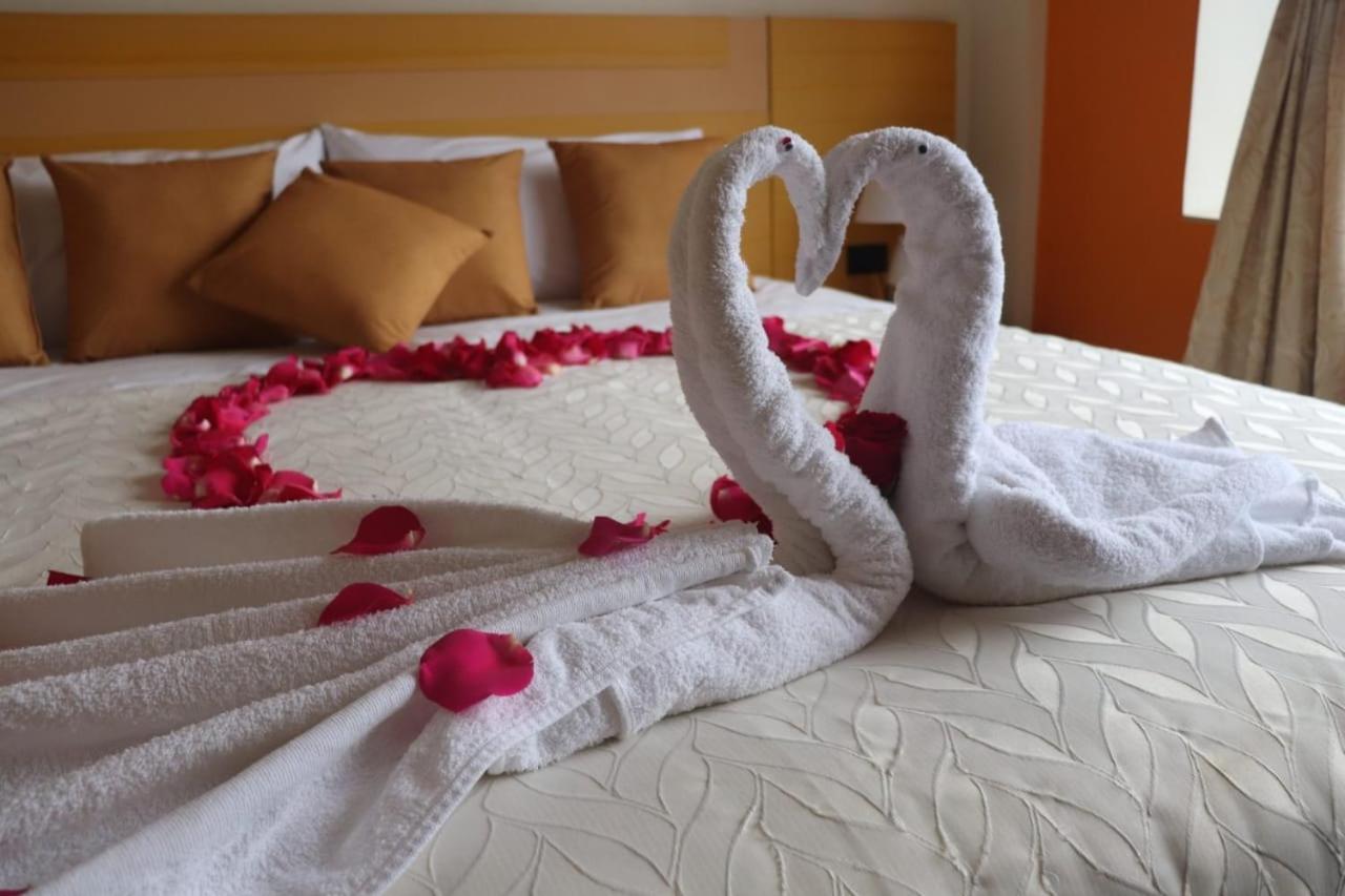 Hotel Golden Coral Тулькан Экстерьер фото